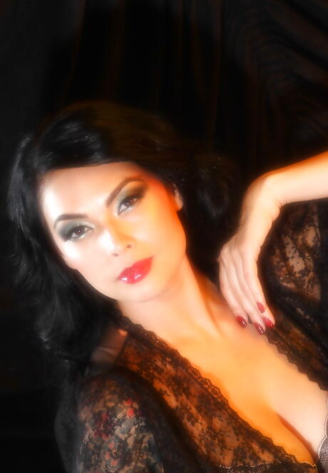 Attractive oriental brunette milf Tera Patrick in sexy hot lingerie 
